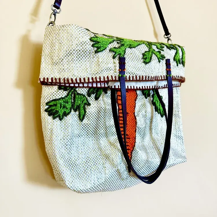 Enshallah Handgemaakte Gerecycleerde Handtas - Carrot