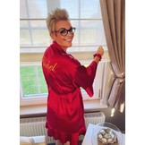 badjas satijn kort met ruffles - wijnrood