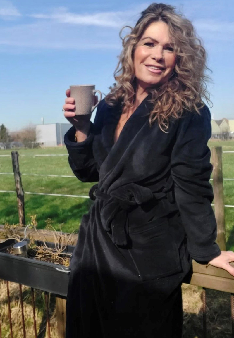 Zwarte fleece badjas – luxe & warme unisex badjas