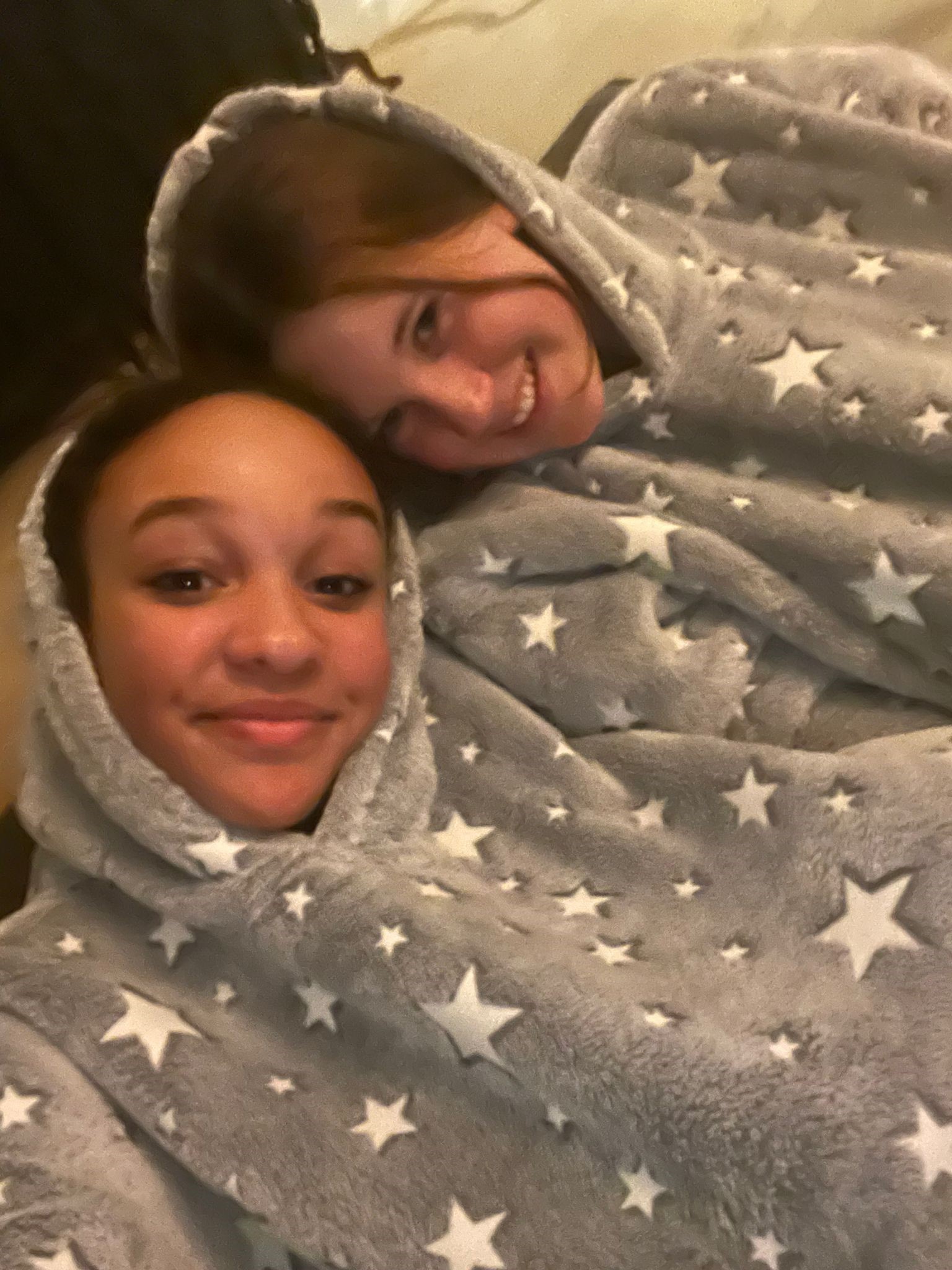 Luxe snuggie deken kind met capuchon - Glow in the Dark