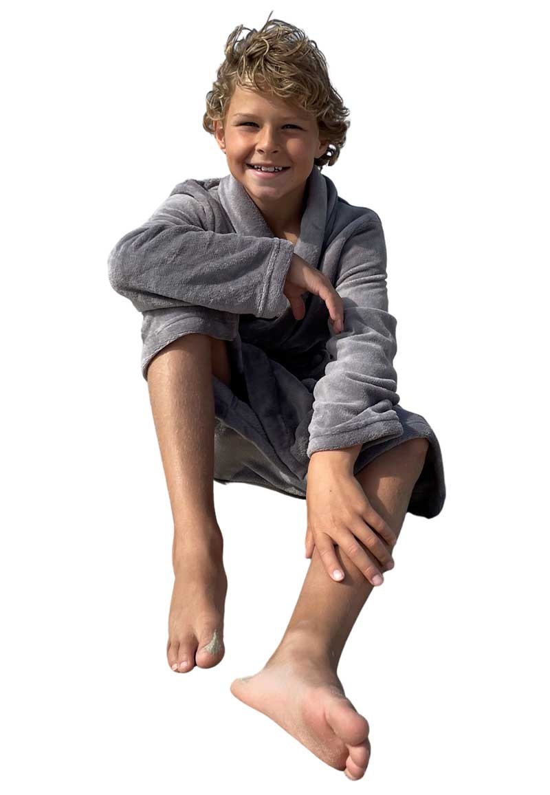 Relax Company Taupe grijze fleece kinderbadjas met naam borduren afbeelding