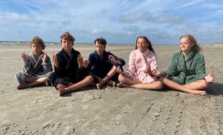 Mediteren in een badjas brengt je veel goeds