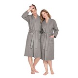 Taupe lichtgewicht saunabadjas met naam borduren - wafel katoen