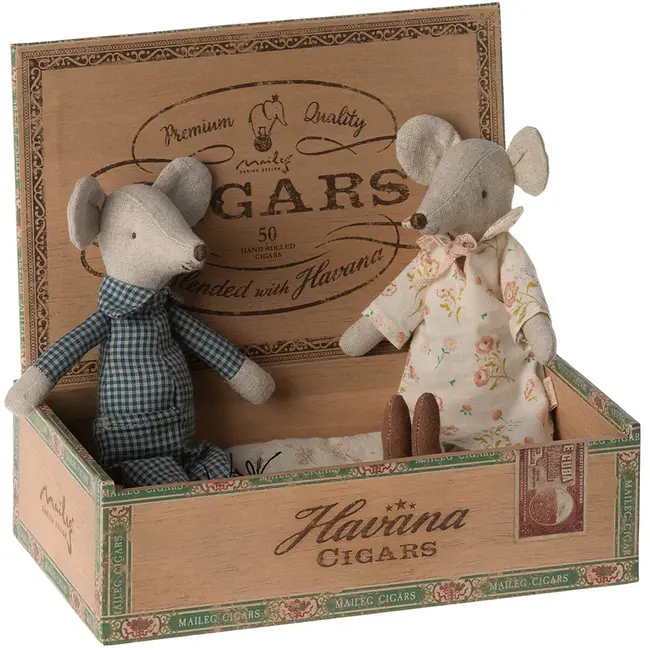 Maileg Maileg grandpa and grandma in cigarbox - 17cm