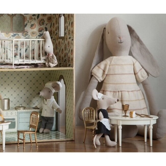 Maileg Maileg royal staff maid - 13 cm