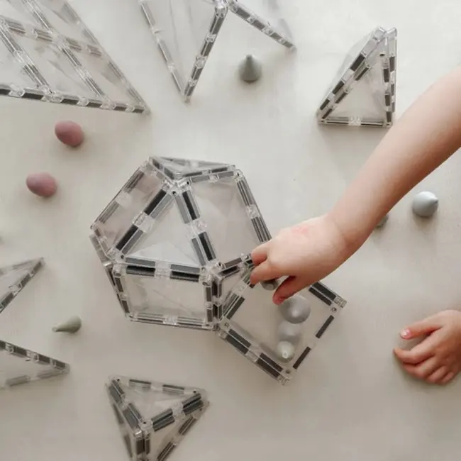 Connetix clear starter pack 34 pcs