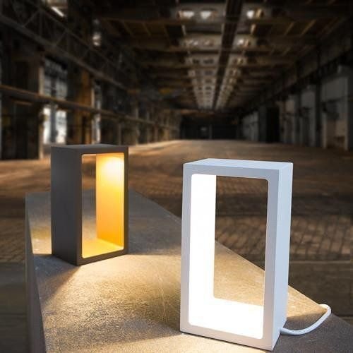 LioLights Lampe de table blanc Couloir LioLights Lampe de table blanc Couloir