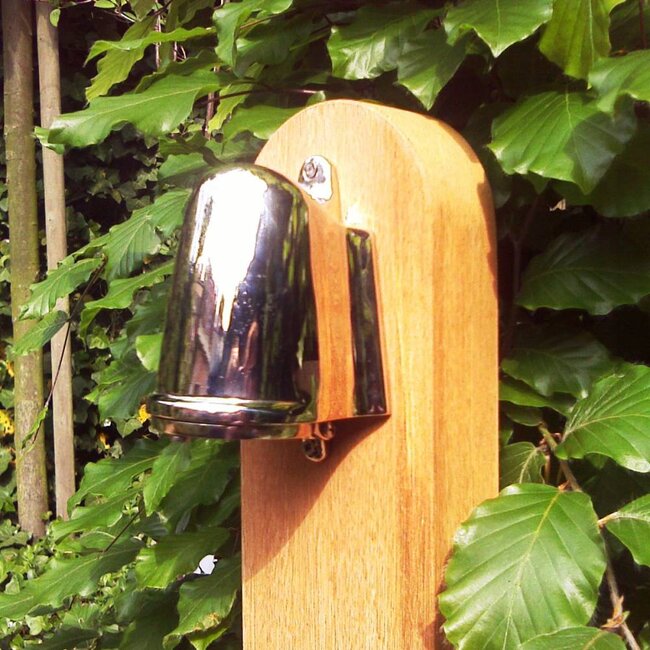 Landelijke Tuinpaal Balume on Wooden Pole