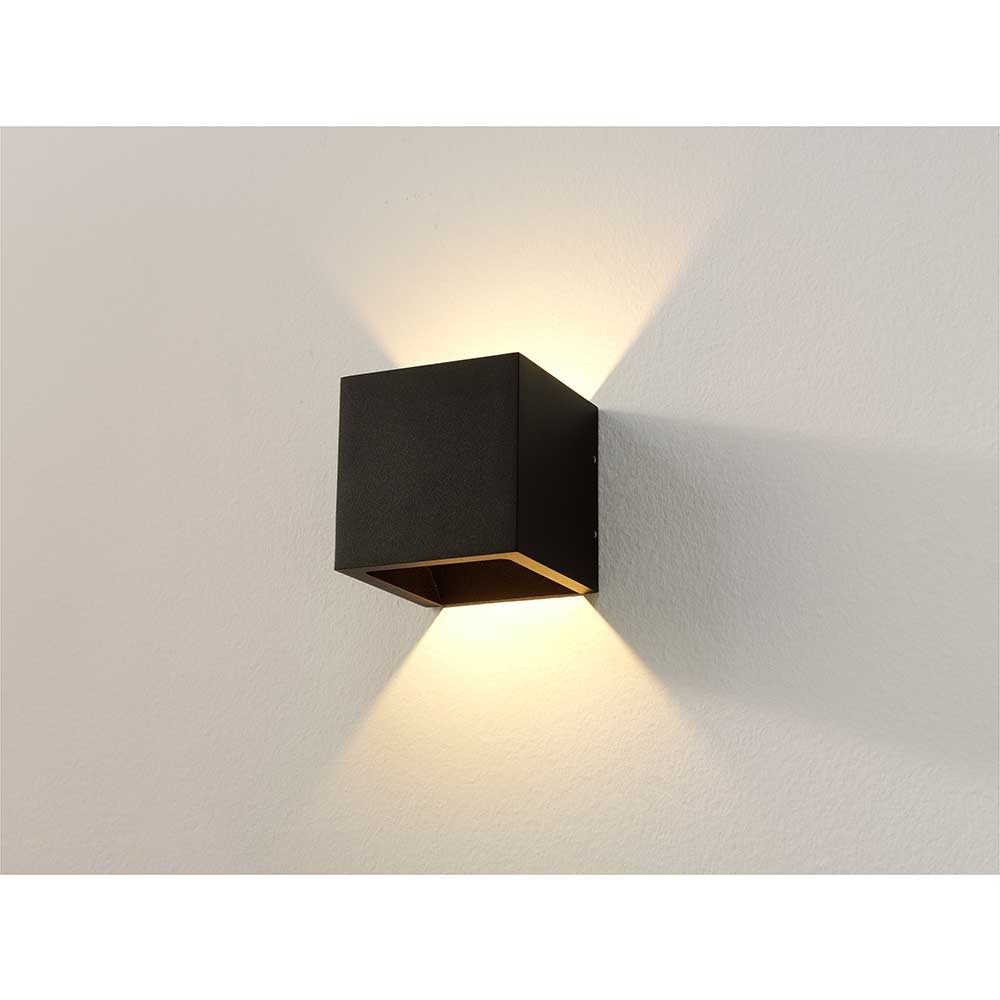 is er Bezit Opera LioLights LED Wall light WL Cube IP54 - perfectlights.be