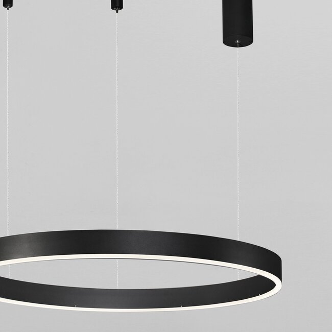 Suspension LED MOTIF noir Ø 60 x 120 cm