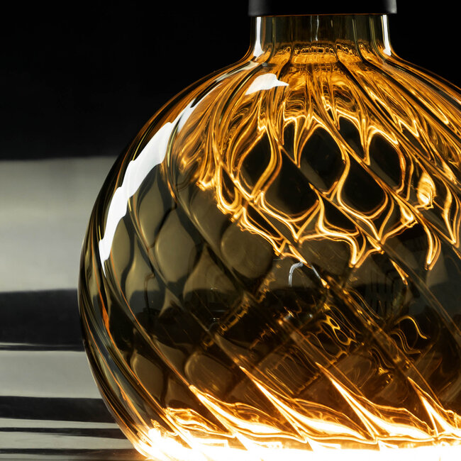 LED Floating Globe 200 twisted smokey grey-E27-6W-250lm-1900K