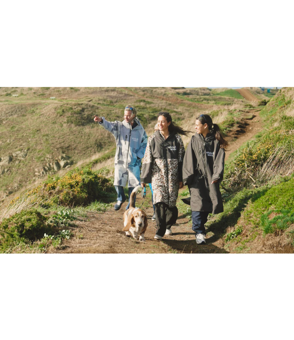 White Water White Water Poncho Hardshell Black