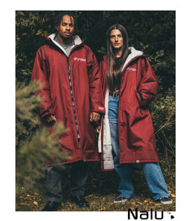 DRYROBE Burgundy Advance Long Sleeve Nimbus Waterproof Outdoor Changing Robe