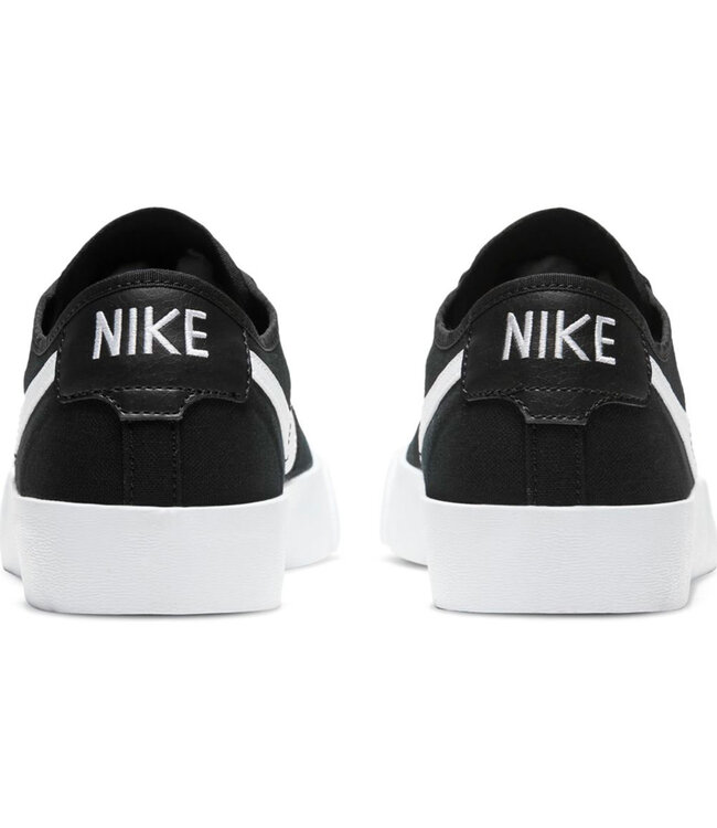 NIKE SB Blazer Court - Black/white-Black-Gum Light Brown