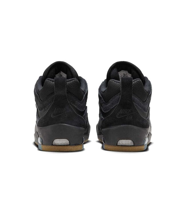 NIKE SB Air Max Ishod - Black/Black/Gum