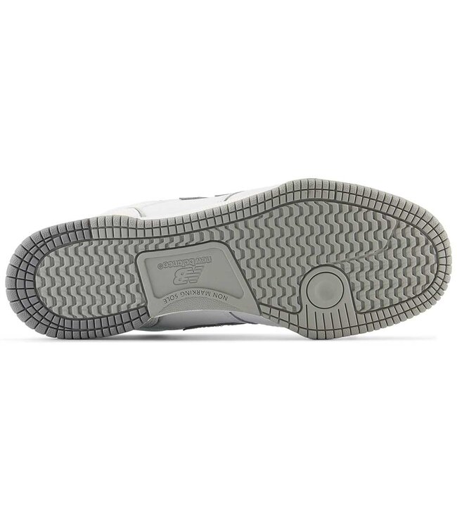 NEW BALANCE NUMERIC Tom Knox 600 - White Rain