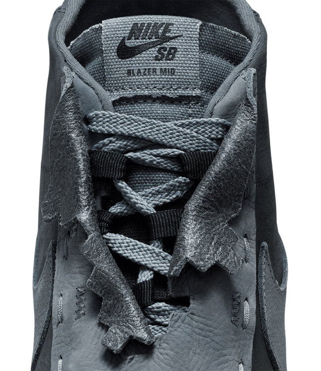 NIKE SB Blazer Mid - Di'Orr Greenwood