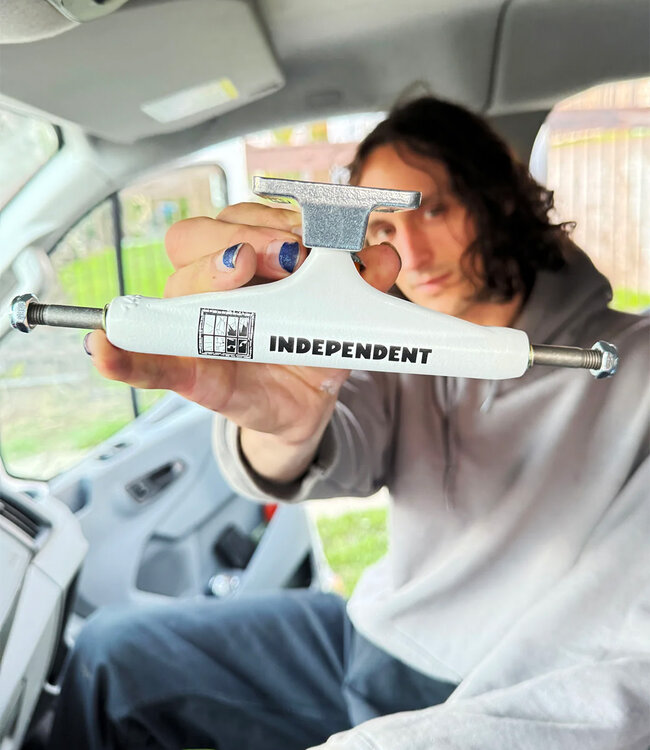 INDEPENDENT Standard Stage 11 Pro Evan Smith - White Silver