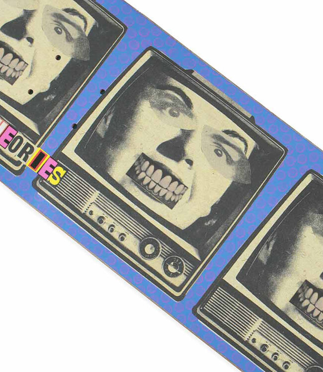 THEORIES Tv Darling Deck