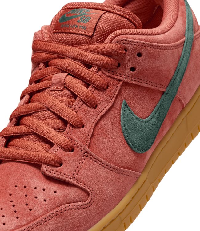 NIKE SB Dunk Low Pro - Burnt Sunrise