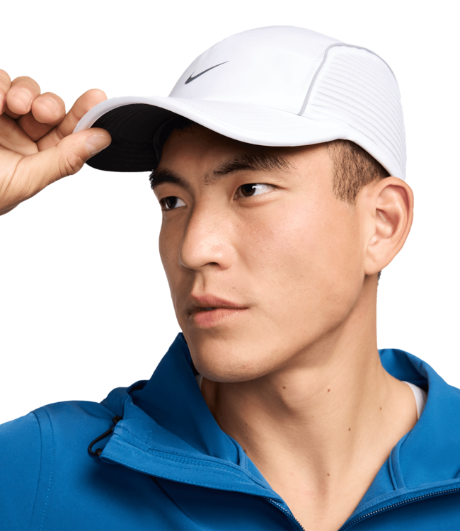 NIKE SB Dri-Fit Adv Fly Cap - White