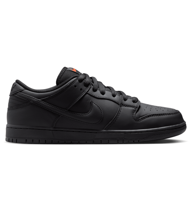 NIKE SB Dunk Low Pro - Black
