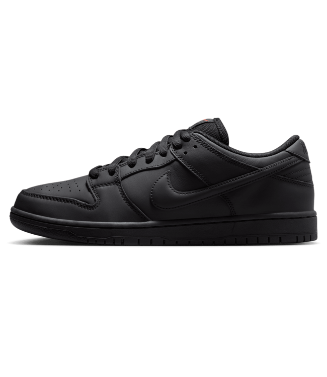 NIKE SB Dunk Low Pro - Black