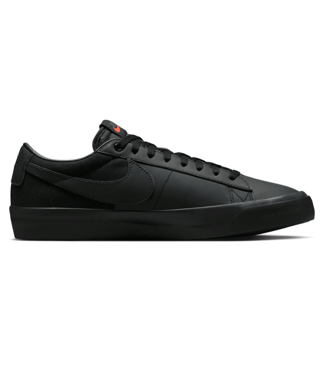 NIKE SB Blazer Low Pro Gt - Black/Black-Black-Black