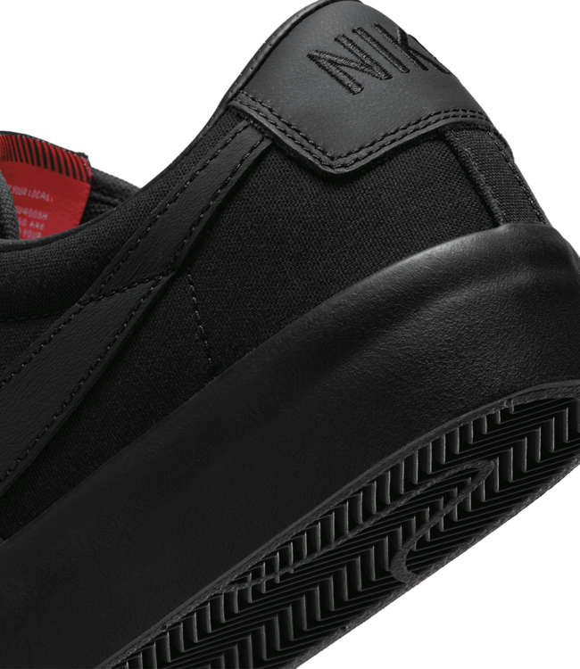 NIKE SB Blazer Low Pro Gt - Black/Black-Black-Black