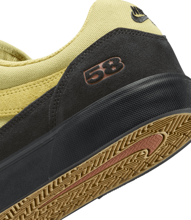 NIKE SB Malor Team Edition - Buff Gold/Black
