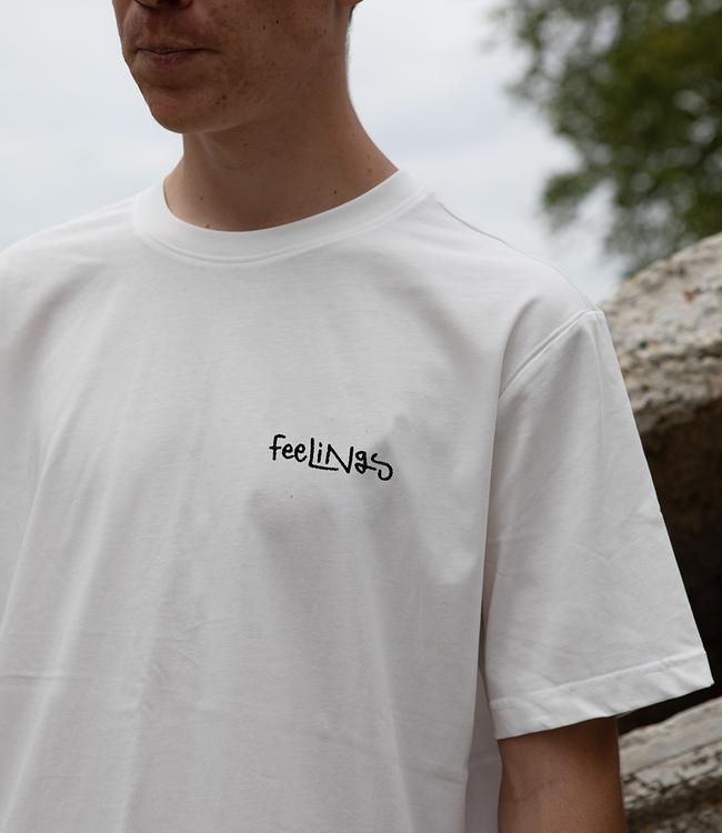 FEELINGS Vase S/S Tee - White