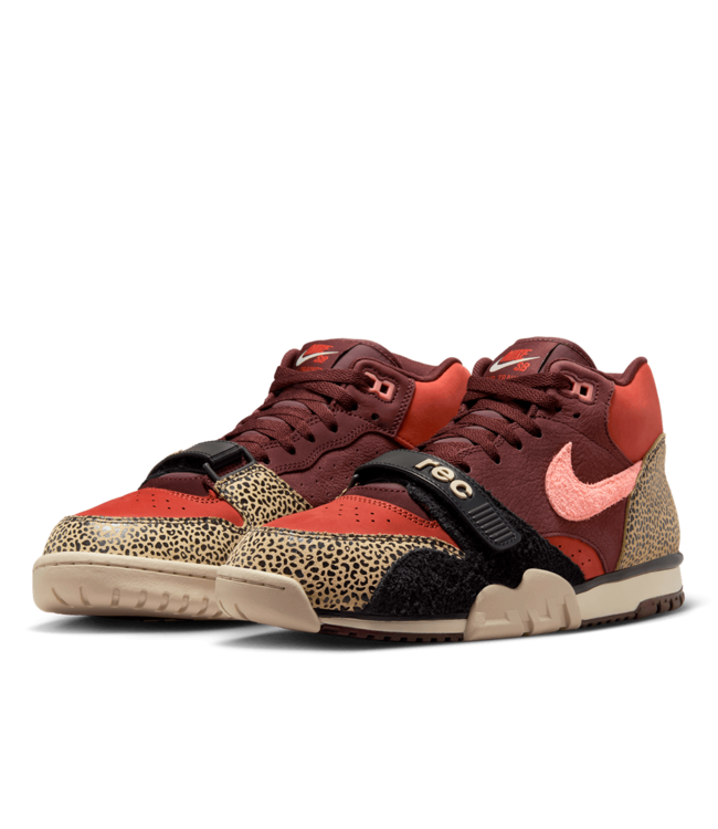 NIKE SB Air Trainer 1 - Limestone/Pink Quartz-Earth