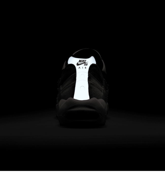 NIKE SB Air Max 95 - Summit White/Cactus Flower