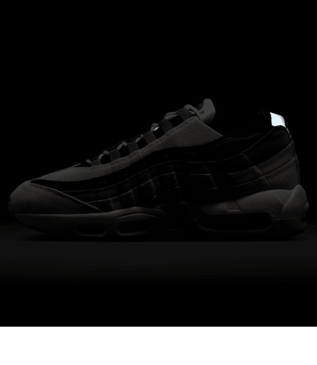 NIKE SB Air Max 95 - Summit White/Cactus Flower