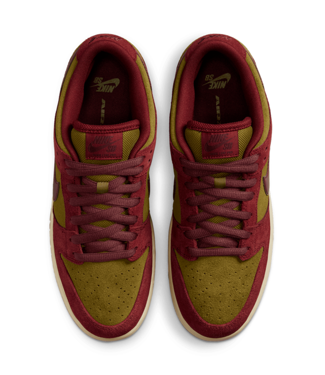 NIKE SB Dunk Low Pro - Dark Team Red