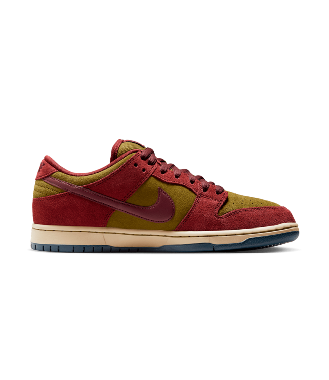 NIKE SB Dunk Low Pro - Dark Team Red