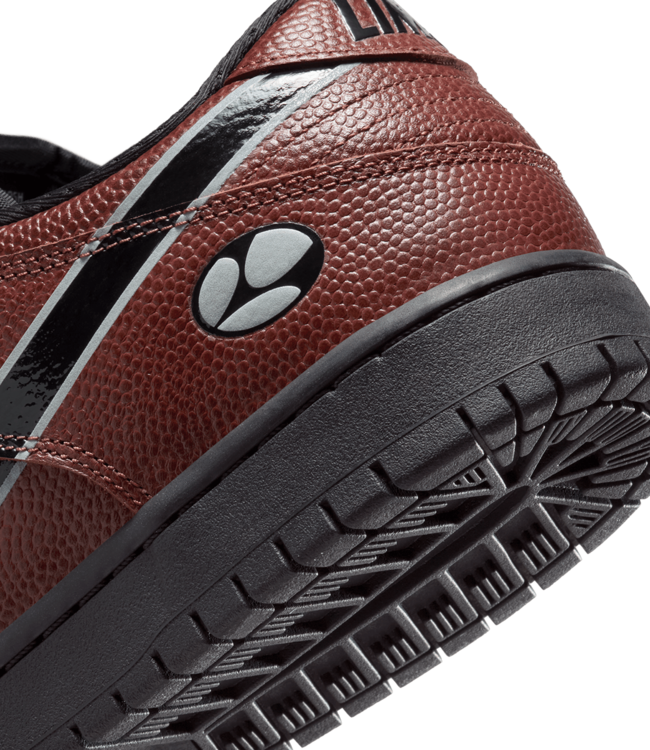 NIKE SB Dunk Low Pro x Limosine Skateboards