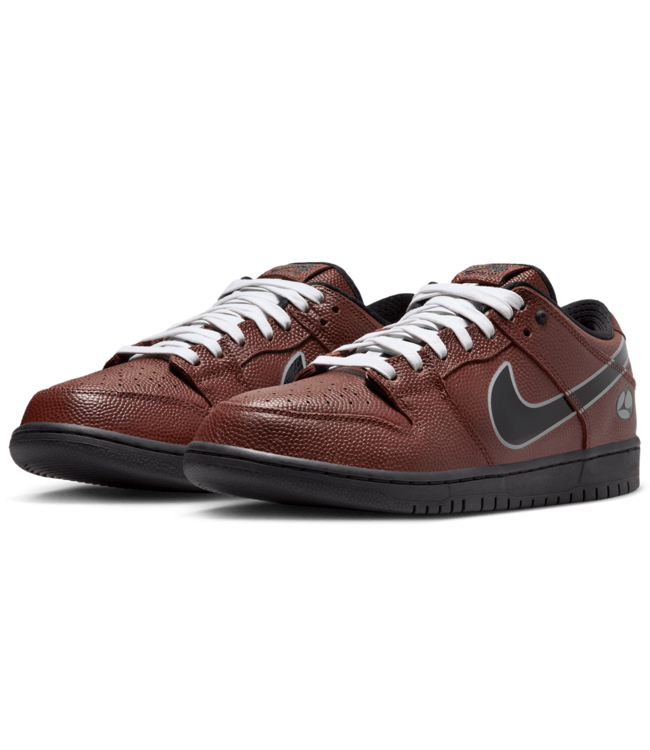 NIKE SB Dunk Low Pro x Limosine Skateboards
