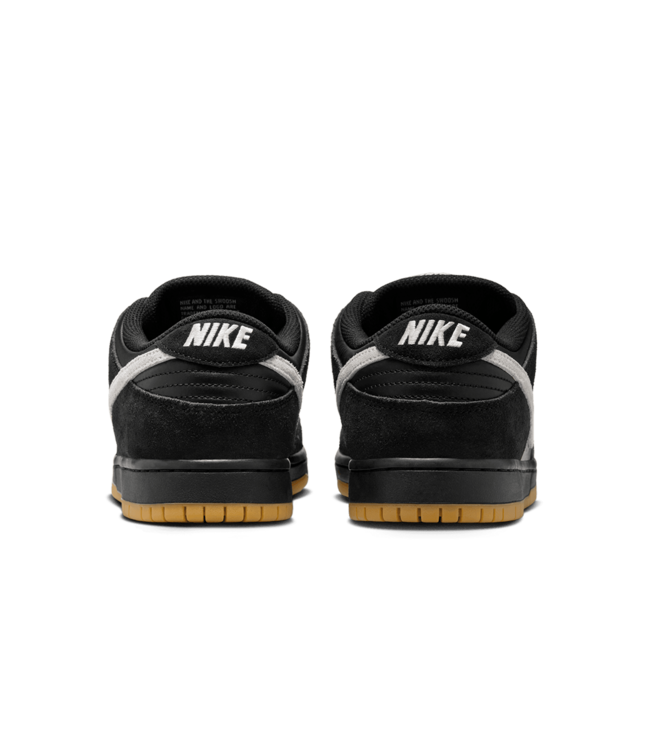 NIKE SB Dunk Low Pro - Black/White-Black-Gum Lig