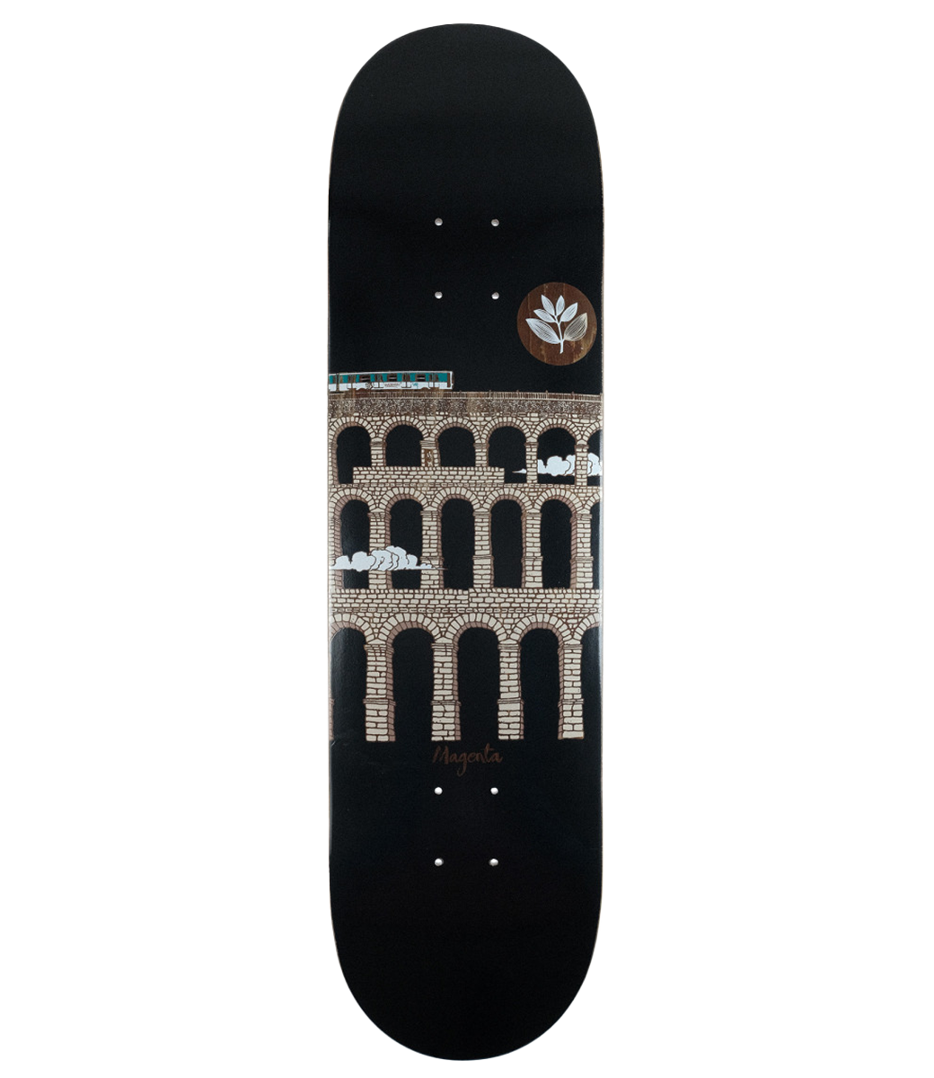 MAGENTA Vivien Feil & Soy Panday Metro Series Deck
