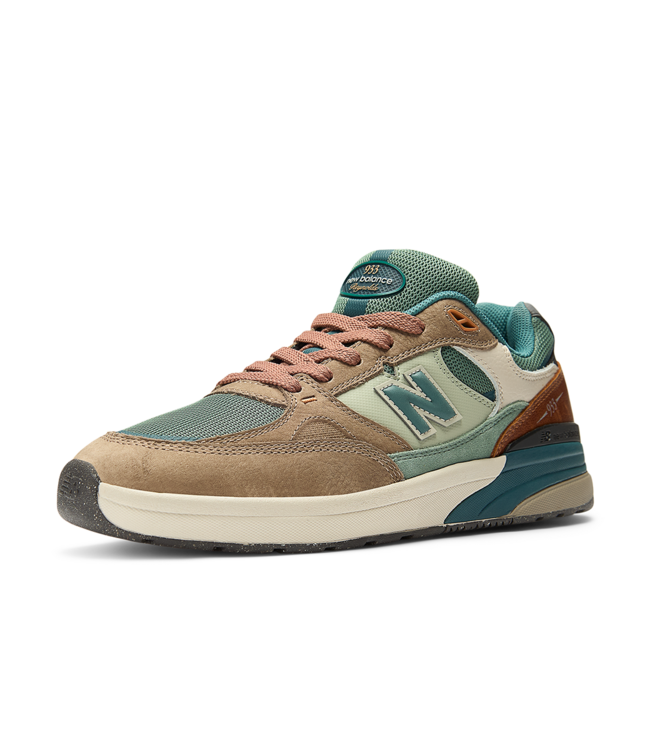 NEW BALANCE NUMERIC Andrew Reynolds 933 - Mushroom