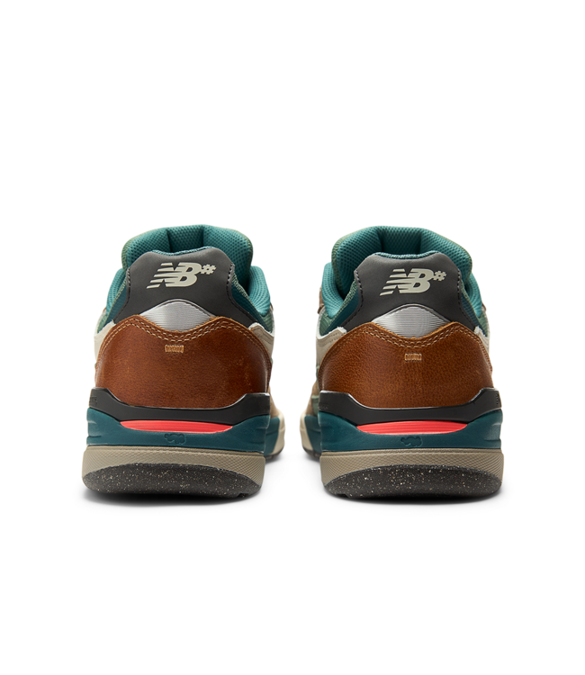 NEW BALANCE NUMERIC Andrew Reynolds 933 - Mushroom