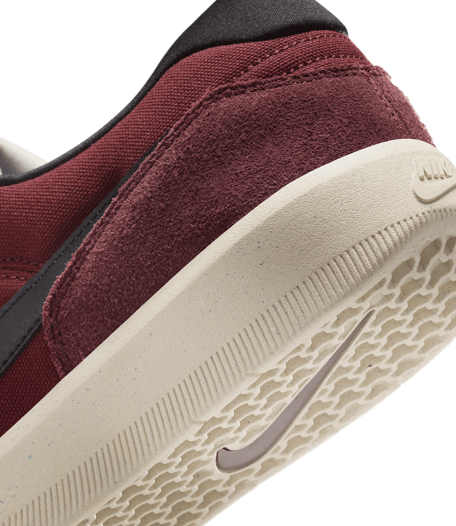 NIKE SB Force 58 - Dark Team Red