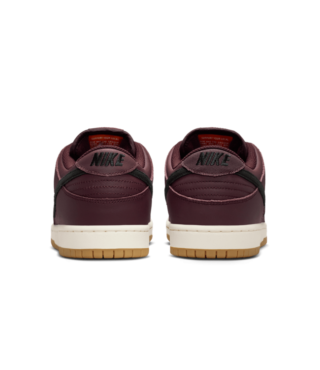 NIKE SB Dunk Low Pro Iso - Burgundy Crush
