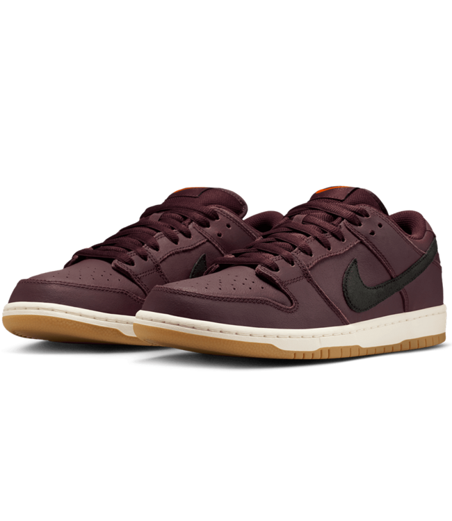 NIKE SB Dunk Low Pro Iso - Burgundy Crush