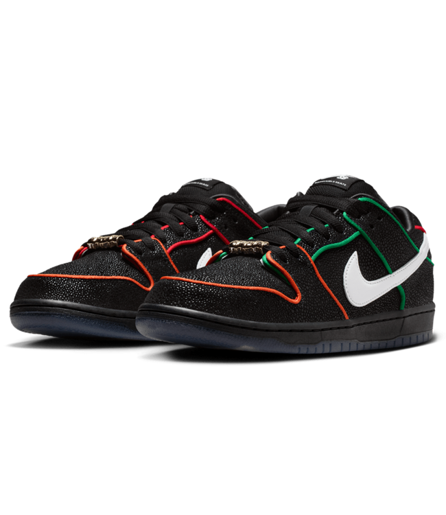 NIKE SB Dunk Low Pro - Bronx Girls Skate