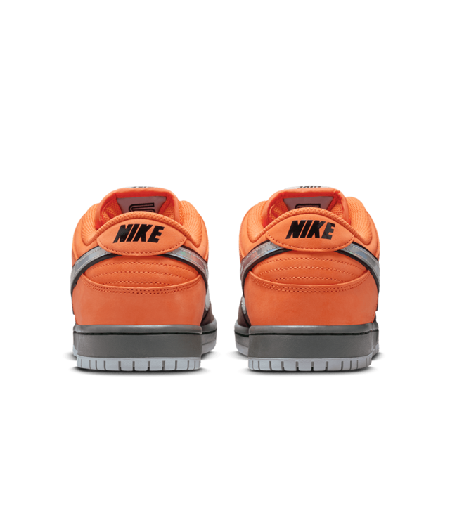 NIKE SB Dunk Low Pro - Safety Orange/Wolf Grey-B