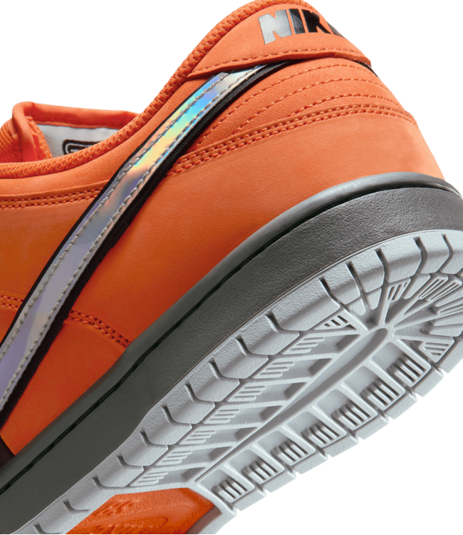 NIKE SB Dunk Low Pro - SF Muni Pass