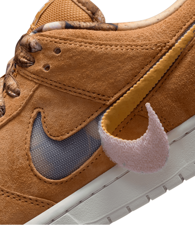 NIKE SB Dunk Low Pro - Note Skateshop