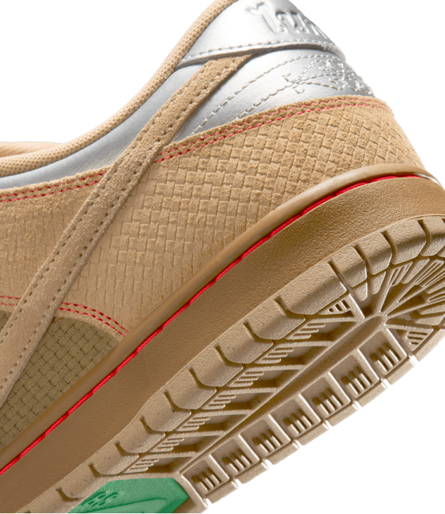NIKE SB Dunk Low Pro "Som Tum"